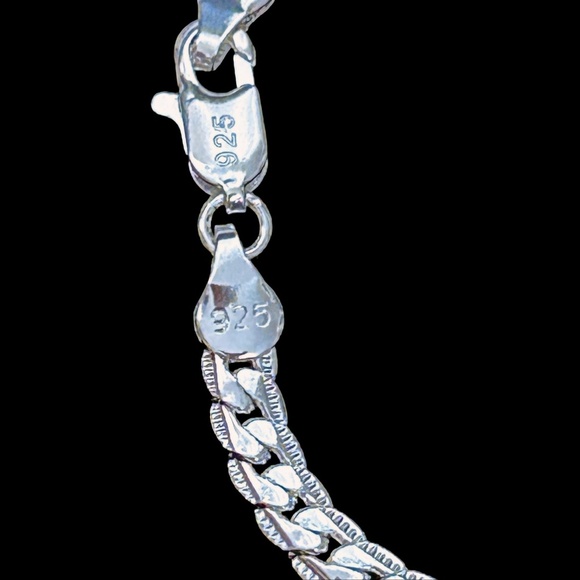 Silver Plate Chain Flat Side Bracelet 8" 925 Stamped Pretty Delicate NWOT - Picture 6 of 13